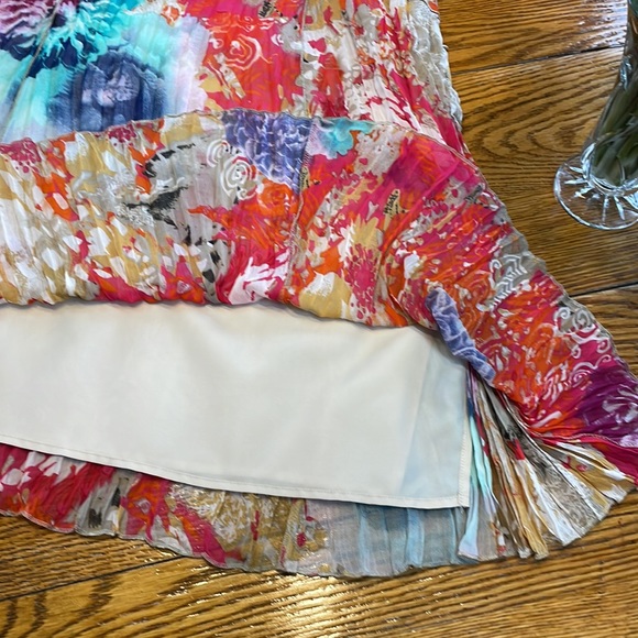 Tribal brand multicolor crinkled floral print skirt, size 10. Great condition. - Picture 6 of 11